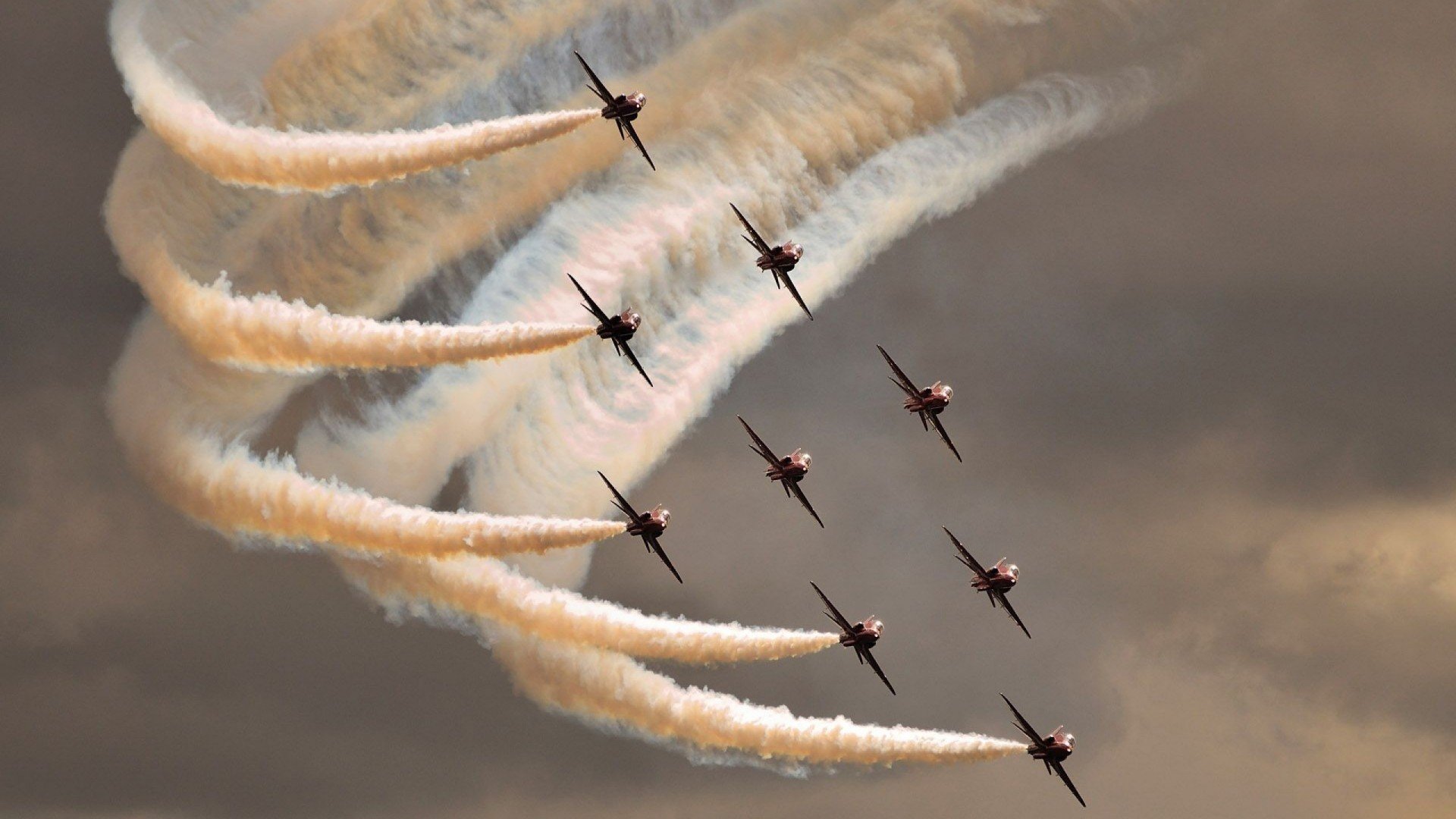 开云官网APP下载-“未来已至：新能源赛车重新定义极限速度”，新能源赛道结束了吗