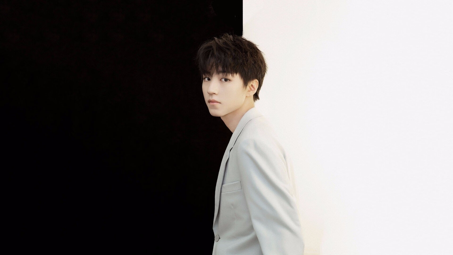 冰球世锦赛：冰面之上的激烈碰撞，冰球世锦赛顶级组