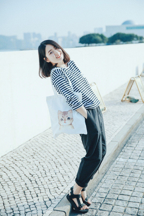 沙滩足球欢乐赛，激情和青春的碰撞，沙滩足球规则简介